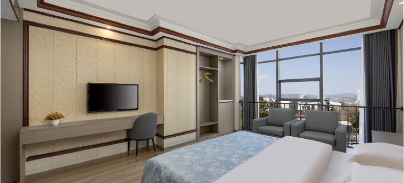 西昌18度假日酒店图片