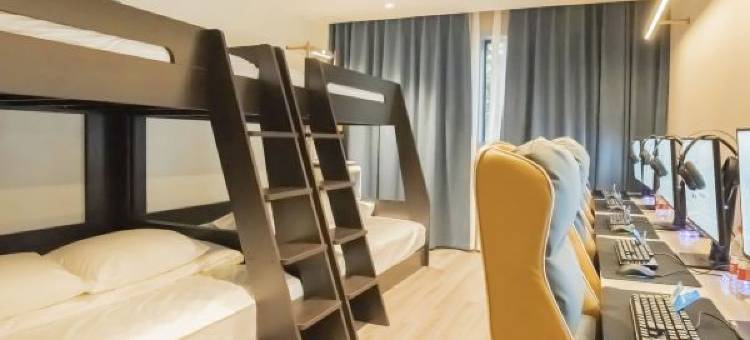 网鱼电竞酒店(上海汽车会展中心安亭地铁站店)图片