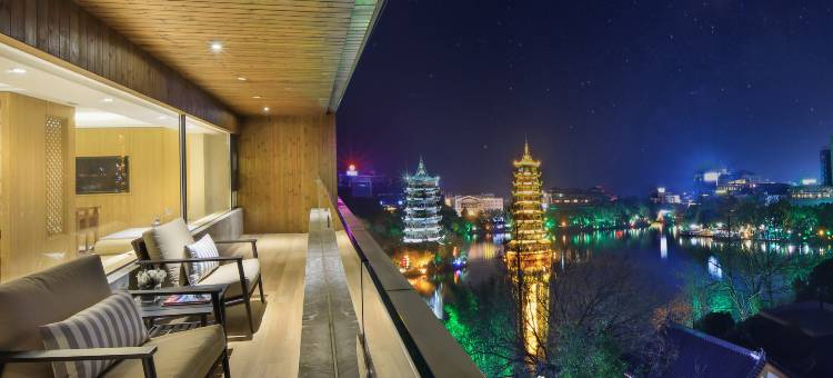 维纳斯皇家酒店(桂林象鼻山日月双塔店)图片