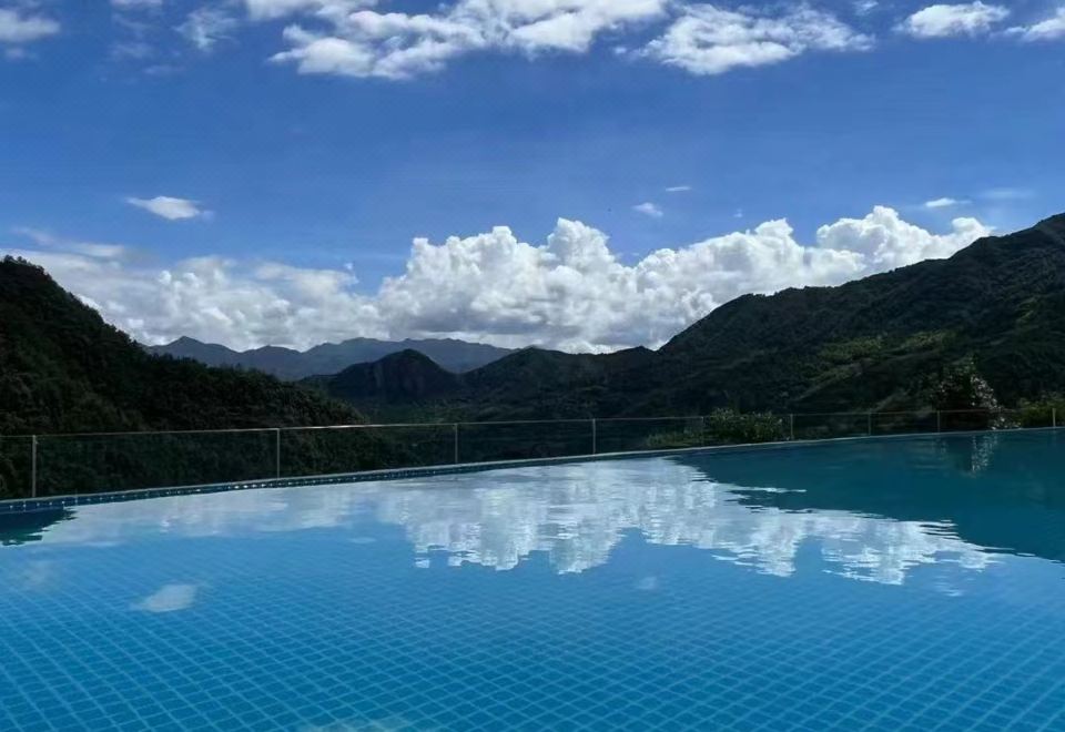 武义秘境梁家山民宿外景图