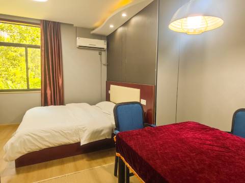 盛源宾馆(武汉轻工大学金银湖校区店)