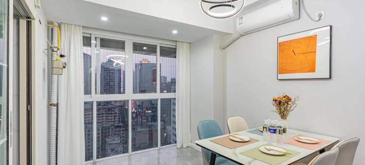 叁寻·江景民宿(解放碑洪崖洞店)图片