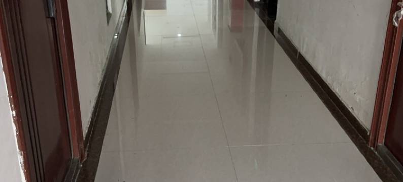 郑州乐尚精品酒店(郑州火车站二七广场地铁站店)图片