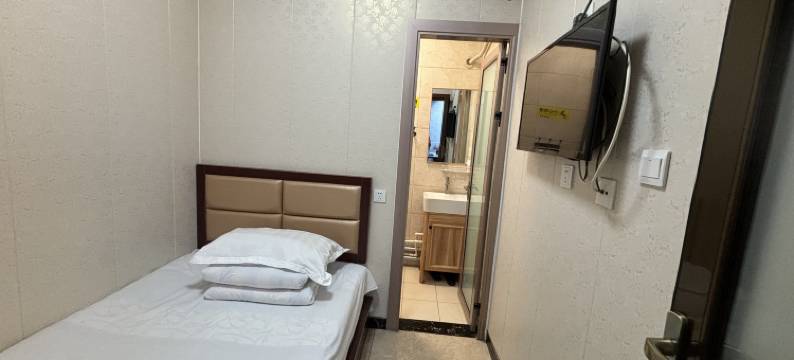 玻璃台9号农家院图片