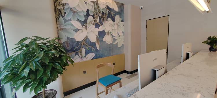 白玉兰商务酒店(龙江志刚广场店)图片