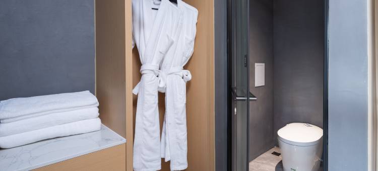 艺龙酒店(香格里拉独克宗古城高铁站店)图片