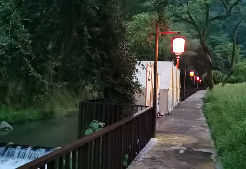 蓝孔雀·梅庄乡村民宿外景图