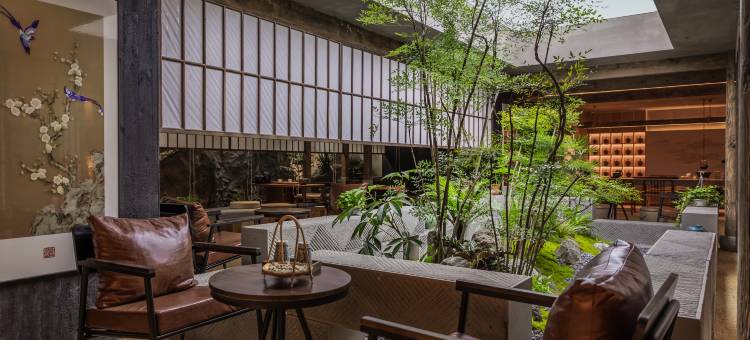 榕树下有间酒店(重庆解放碑店)图片