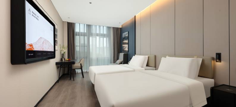 苏州独墅湖月亮湾地铁站亚朵酒店图片