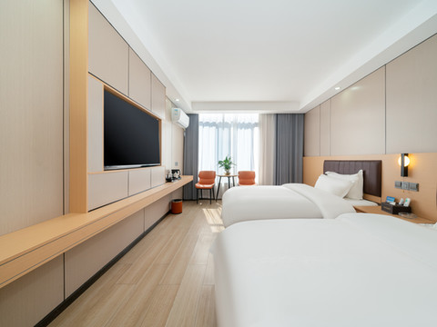 亚顿酒店(柳州高铁火车站店)