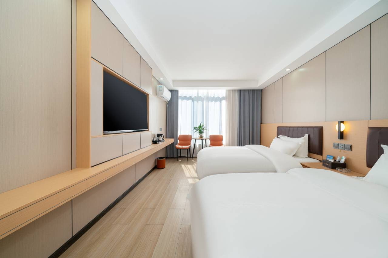 亚顿酒店(柳州高铁火车站店)