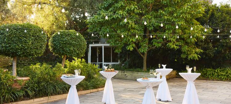 沃里克农场假日酒店(Holiday Inn Warwick Farm)图片