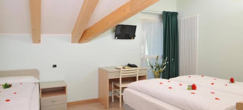 玛丽亚加尼酒店(Hotel Garnì Maria)图片