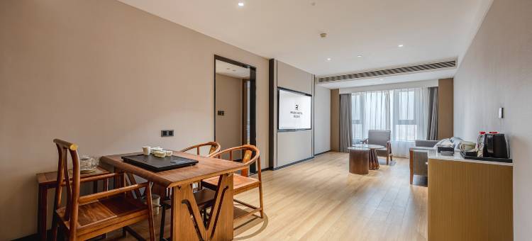 丽呈酒店(淄博理工大学陶瓷琉璃博物馆店)图片