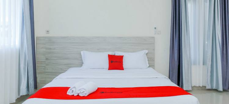 RedDoorz Plus @ GNG Hotel El Tari Airport Kupang图片