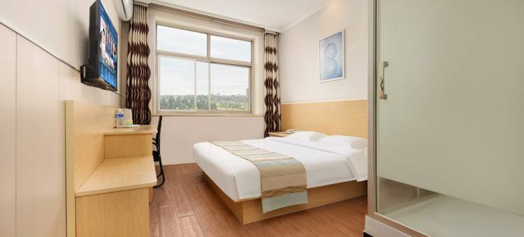 易佰良品酒店(石家庄鹿泉野生动物园店)图片