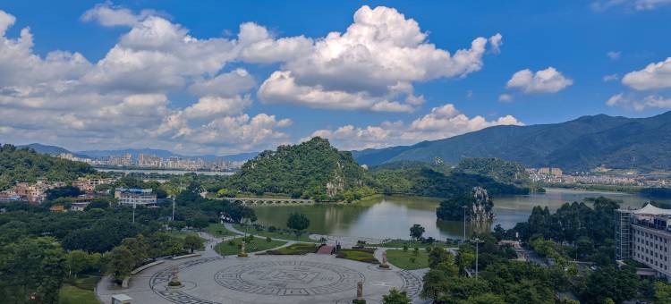 肇庆一言酒店公寓(七星岩东门广场景区店)图片