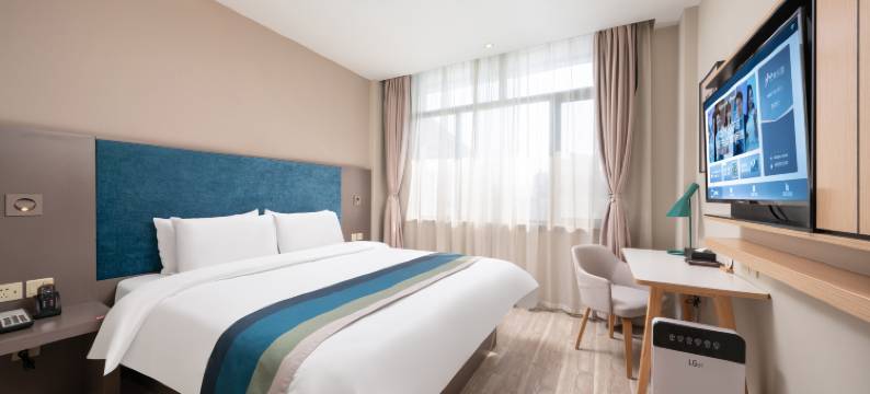 如家商旅酒店(济南经四路万达广场趵突泉北门店)图片