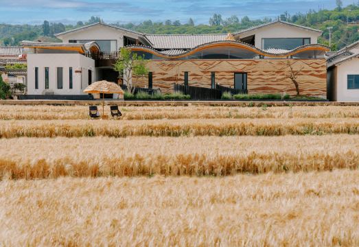 丘山舍·禾亩度假酒店（大理沙溪古镇店）外景图