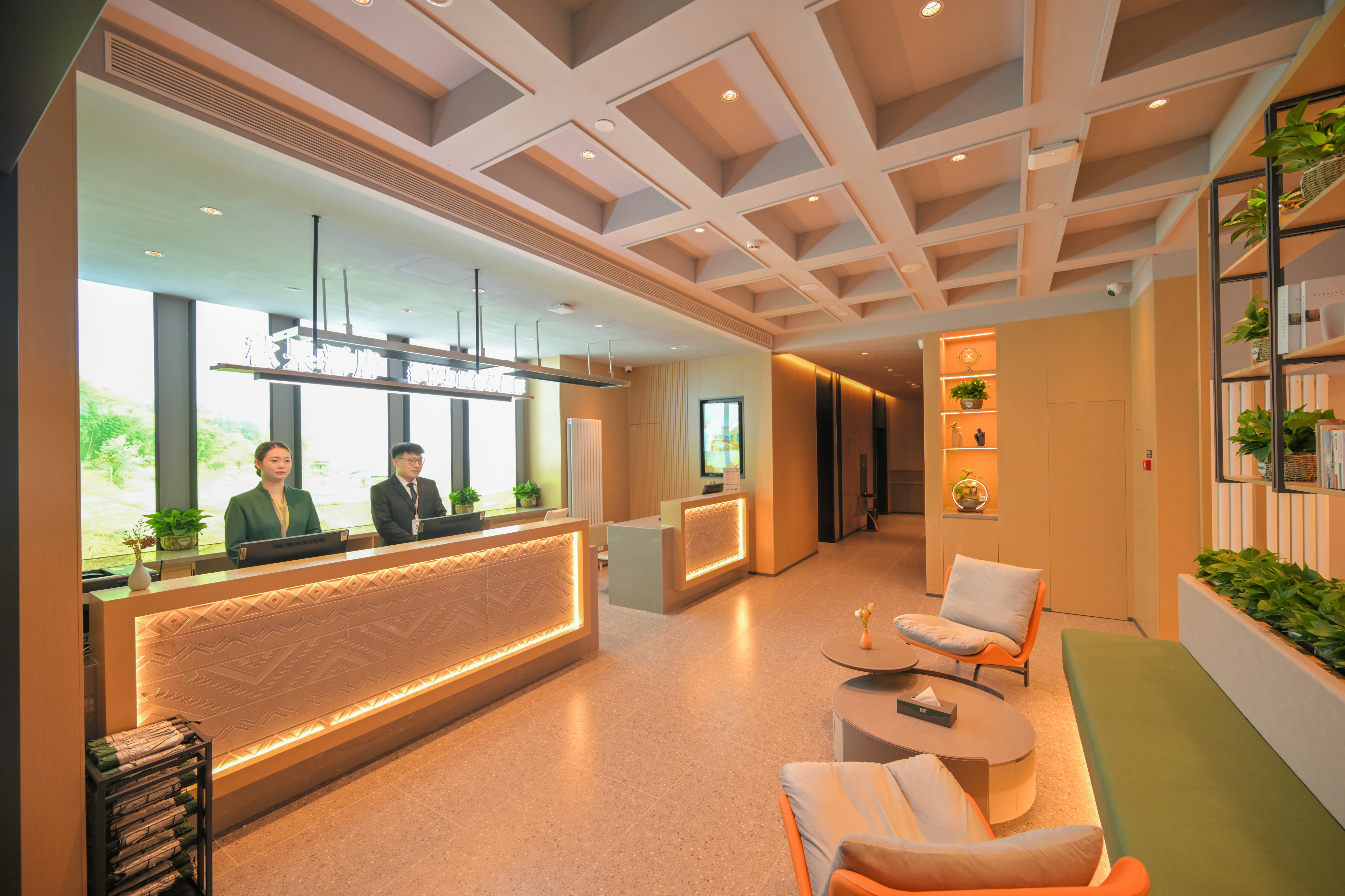 TRUE GO Hotel (Central Avenue Subway Station Baicheng Railway Station) Over view