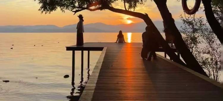 大理云端小筑民宿(洱海生态廊道店)图片