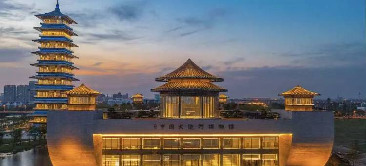 扬州东高铁站美居酒店(京杭大运河店)图片