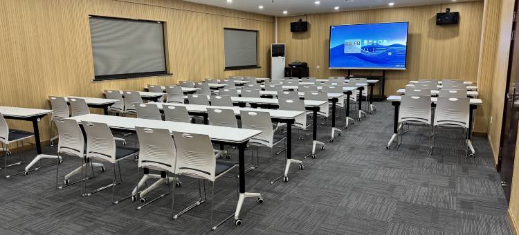 柏曼酒店(长治英雄南路一中店)图片