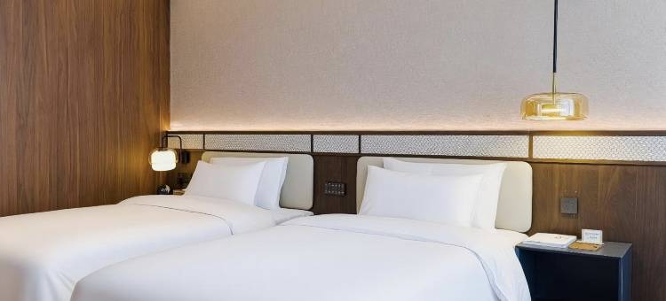 阿勒泰半山湾书香心泊酒店图片