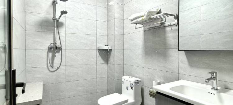 天鸿大酒店(滕州火车站店)图片