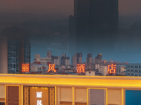 舒城丽风酒店(万达广场店)