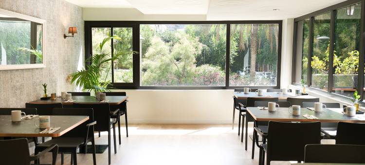 阿勒纳斯阿迪拉姆酒店(Arenas Atiram Hotels)图片