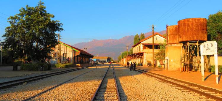 蒙自梵间人文艺术酒店(碧色寨店)图片