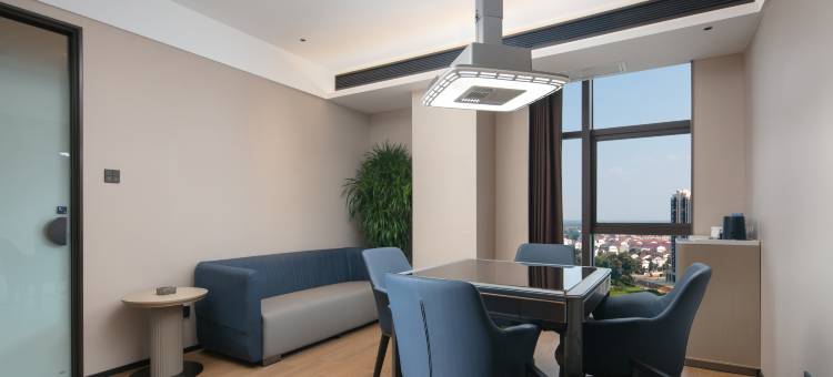 欢漫酒店(汉寿高铁站林宸广场店)图片