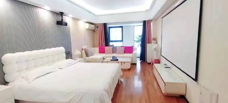 M设计师观影民宿(银川金凤万达广场店)图片