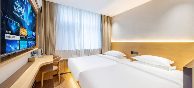 白银虹桥欢阁酒店图片