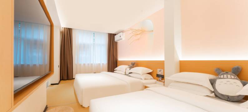 龙猫Hotel酒店(洛阳龙门高铁站兴洛湖地铁站店)图片