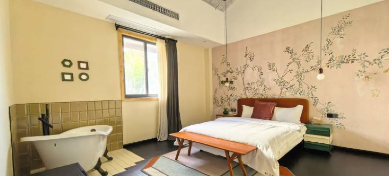 观己·拙然居民宿(江南宋城历史文化旅游区古城墙店)图片