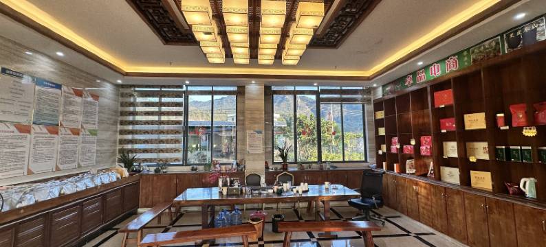 英德亚婆田·白水寨假日酒店图片