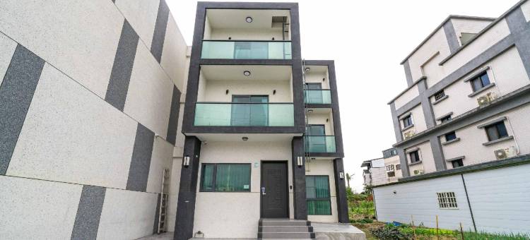 Bùxiǎng huí jiā图片