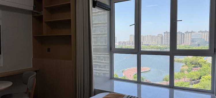 湖州六月民宿(水晶晶公园店)图片