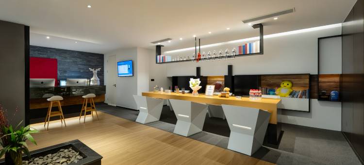 漫亭·花园|Moko·归隐闲庭酒店(济南泉城广场大明湖店)图片