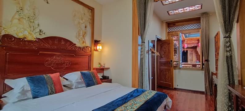 巍山圣安居客栈图片