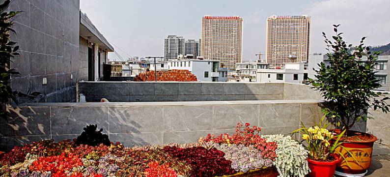 倚梦酒店(大理高铁站店)图片