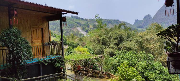 阳朔大面山休闲阁(九马画山峡谷漂流景区店)图片