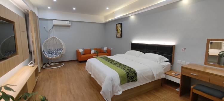 长春盈月湾时尚宾馆(净月大学城嘉年华广场店)图片