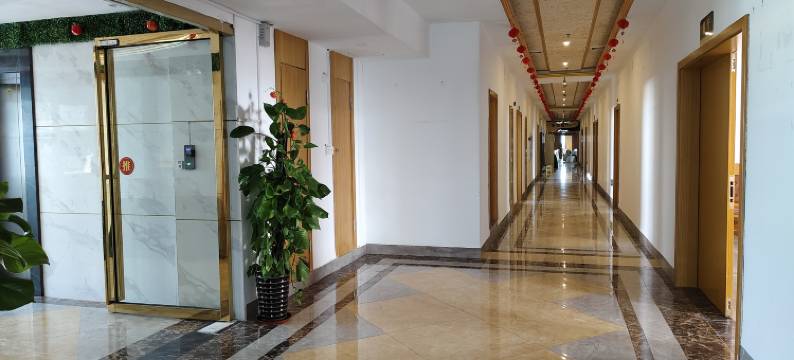 万之海大酒店(安吉万达广场创业路地铁站店)图片