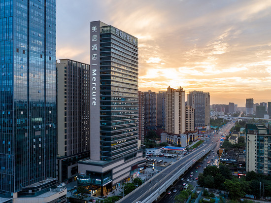 成都成华东郊记忆美居酒店