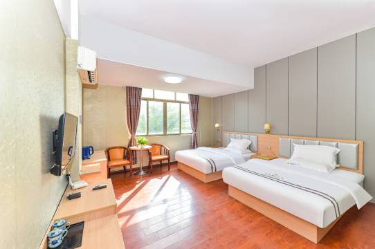 希尔顿精品公寓(罗定实验中学店)