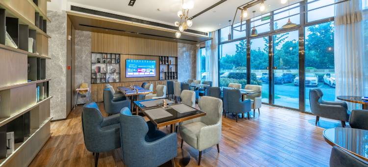 舒悦酒店(宁波栎社机场财经学院店)图片