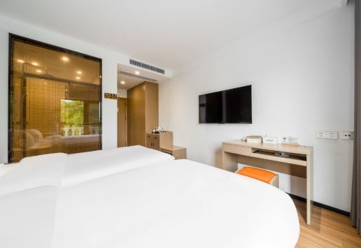 Suzhou Huguang Mountain House Hotel (Xishan Island Happy Farm) Hotel Overview